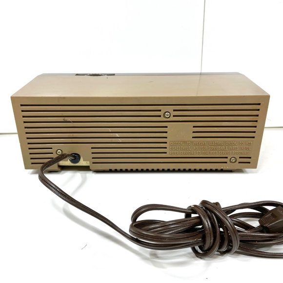 Vintage 1973 RCA AM Radio Table Model RZA203T Brown *Tested* - Picture 6 of 12